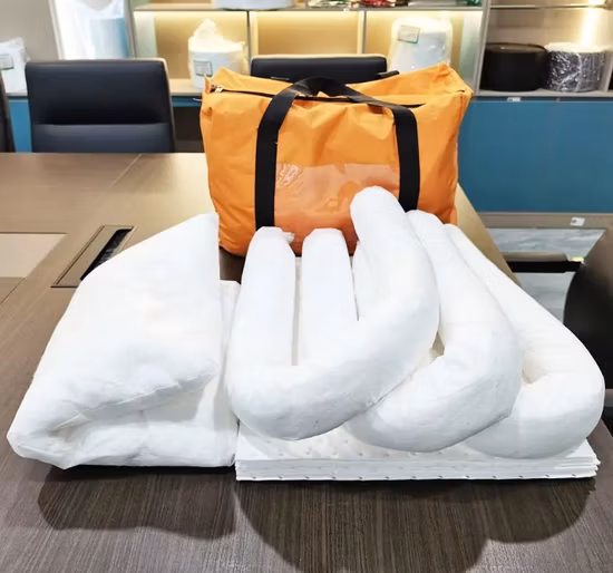 Tampons absorbants personnalisables en usine, chaussettes, oreillers, Kit de déversement de produits chimiques de laboratoire de confinement de flèche pour le contrôle des déversements
